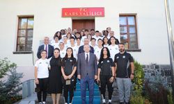 Kars Valisi Ziya Polat, spora ve gençliğe verdiği desteği sürdürüyor
