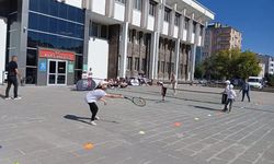 Kars’ta Avrupa Spor Haftası Kort Tenisi etkinliği düzenlendi