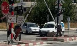 Burdur’da kavşakta kaza: Can kaybı ve yaralanma yaşanmadı