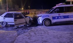 Kayseri’de "Dur" ihtarına uymayan sürücü polis aracına çarptı: 2 polis yaralı
