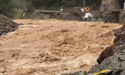Rize’de şiddetli yağış Ayder Yaylası’nı felç etti: 1500 kişi mahsur kaldı
