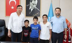 Spor sever gençler Aksu belediyesi’ne ziyaret etti