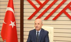 Yükseköğretim Kurulu Başkanı Erol Özvar, Veri Analizi Okulu'nun ilk dersine katıldı