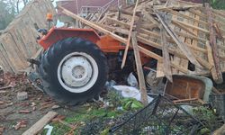 Beypazarı’nda Hortum evlerin ve ağılların çatısını uçurdu