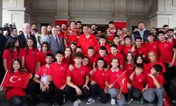 Paralimpik Milli sporcular tarihi başarılara imza attı
