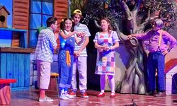 Beypazarı’nda öğrenciler “Bir Bilmecem Var Çocuklar” tiyatrosunu izledi