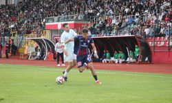 Düzcespor, sahasında Çayelispor'u 4-0 mağlup etti