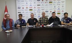 Düzcespor her hafta salı günü basının karşısına çıkıyor