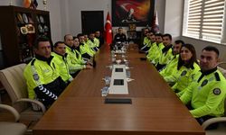 Kars İl Emniyet Müdürü Tombul, trafik personeliyle bir araya geldi