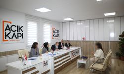 Kars Valisi Ziya Polat vatandaşları dinledi: "Milletimizin hizmetindeyiz"