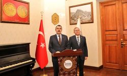 Milli Eğitim Bakanı Yusuf Tekin, Kars Valiliği’ni ziyaret etti