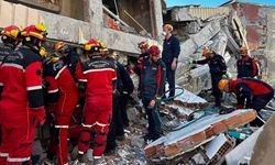 Gebze’de çöken binada ölü sayısı 4’e yükseldi