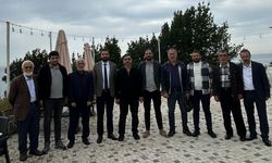 Saadet partililer muhtarlarla kahvaltıda buluştu