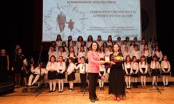 Minik seslerden Cumhuriyet coşkusu Burdur’da yankılandı