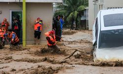 Endonezya’daki sel ve toprak kaymalarında ölü sayısı 248’e yükseldi