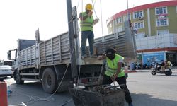 Antalya’da yağmur suyu hatları temizleniyor