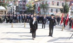 Zorlukları aşarak zirveye: Okuma aşkıyla yola çıktı, şimdi Senirkent kaymakamı