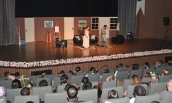 “Eyvah Yine Karıştı” adlı komedi oyunu tam not aldı