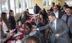 Keçiborlu’da 24 Kasım öğretmenler günü kutlandı