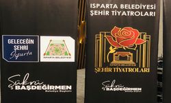 Isparta’da 40 yıllık hayal gerçek oldu: Şehir tiyatrosu açıldı