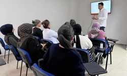 Kars Sosyal Hizmet Merkezi’nden Dijital Okuryazarlık Eğitimi