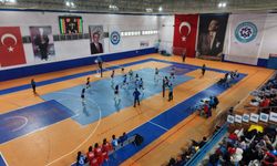 Voleybol Ünilig eleme grubu müsabakaları Kafkas Üniversitesi’nde başladı