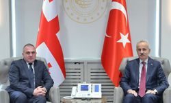 Bakan Uraloğlu, Gürcistan Altyapı Bakanı Sokhadze ile görüştü