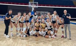 Didim Voleybol galibiyetle başladı