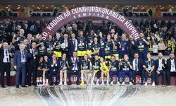 Fenerbahçe Opet, Cumhurbaşkanlığı Kupası’nda yine zirvede