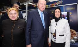 Başkan Sekmen, Kadın Zirvesi’nde İbradı’yı Cumhurbaşkanına tanıttı