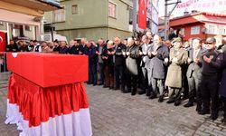 Görev sırasında rahatsızlanan asker Semih Aydın son yolculuğuna uğurlandı
