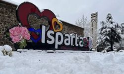 Isparta'ya kar geliyor