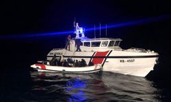 İzmir'de 99 düzensiz göçmen yakalandı