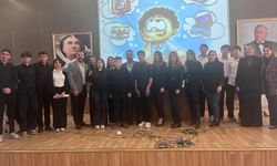 Kars Yeşilay öncülüğünde bağımlılık konulu münazara etkinliği düzenlendi