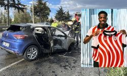 Samsunsporlu futbolcu Musaba’nın aracı seyir halindeyken alev aldı