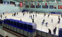 Kars Olimpik Buz Sporları Pisti’nde yoğun ilgi