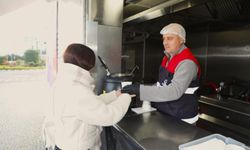 Üniversiteli gençler: “Soğuk havalarda içimiz ısınıyor”