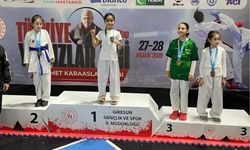 Kars’ın "altın" kızları Giresun’u salladı!