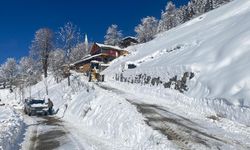 Rize’de 11 köy yolu kardan ulaşıma kapandı