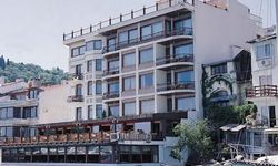 Bebek Otel’in sahil bölümündeki kaçak yapılar yıkılıyor