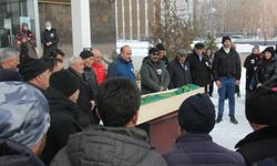 Kars İl Milli Eğitim Müdürlüğü personeli Yasin Gülmez dualarla son yolculuğuna uğurlandı