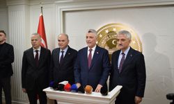 Ticaret Bakanı Bolat, Düzce’de ilk müjdeyi esnaflar için verdi