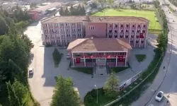 Genel sekreter değil, yardımcıları değişti