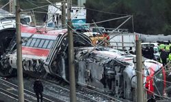 İspanya’da iki hızlı tren çarpıştı: 39 kişi hayatını kaybetti