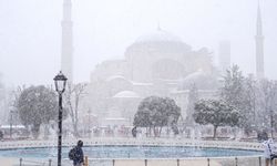 İstanbul’da kar yağışı hayatı olumsuz etkiledi