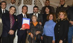 AKK, diplomatik temaslarına bir yenisini daha ekledi