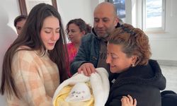 “Geçici Koruyucu Aile” modelinin 100’üncü Bebeği ailesiyle buluştu