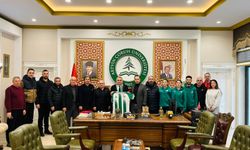 Artvinspor’dan AÇÜ Rektörü Prof. Dr. Aydın’a ziyaret