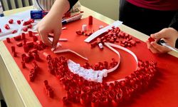 Okullarda öğretim bayrak sevgisi ile başladı