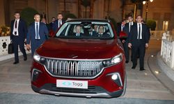 Cumhurbaşkanı Erdoğan, Mısır Cumhurbaşkanı Sisi’ye Togg hediye etti